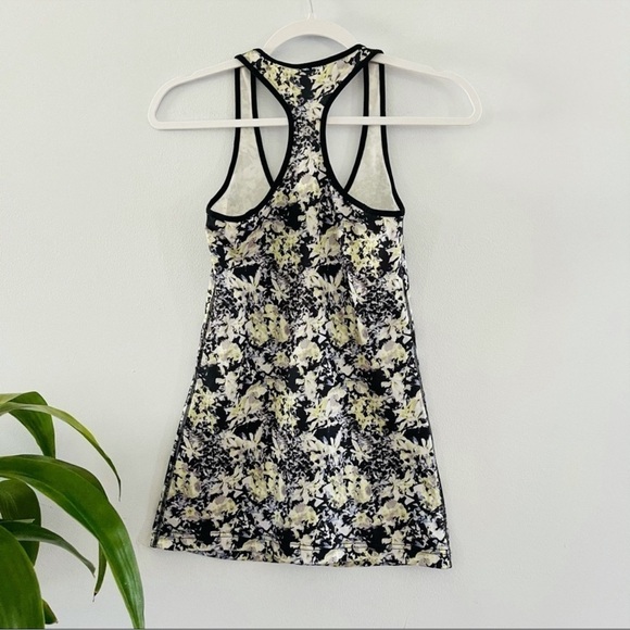 ❤️Lululemon Cool Racerback Tank in Crosscourt Petal Black A2 - Picture 6 of 10